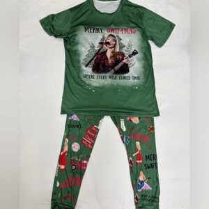 🏆Taylor Swift Christmas Pajama Set Womens L Green Red Holiday Swifties Sleepwear